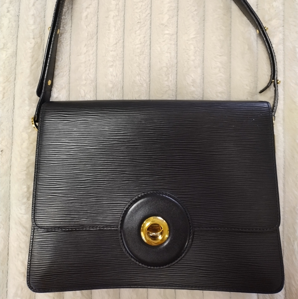 LOUIS VUITTON Vintage Friedland Black Shoulder/ Crossbody Bag.